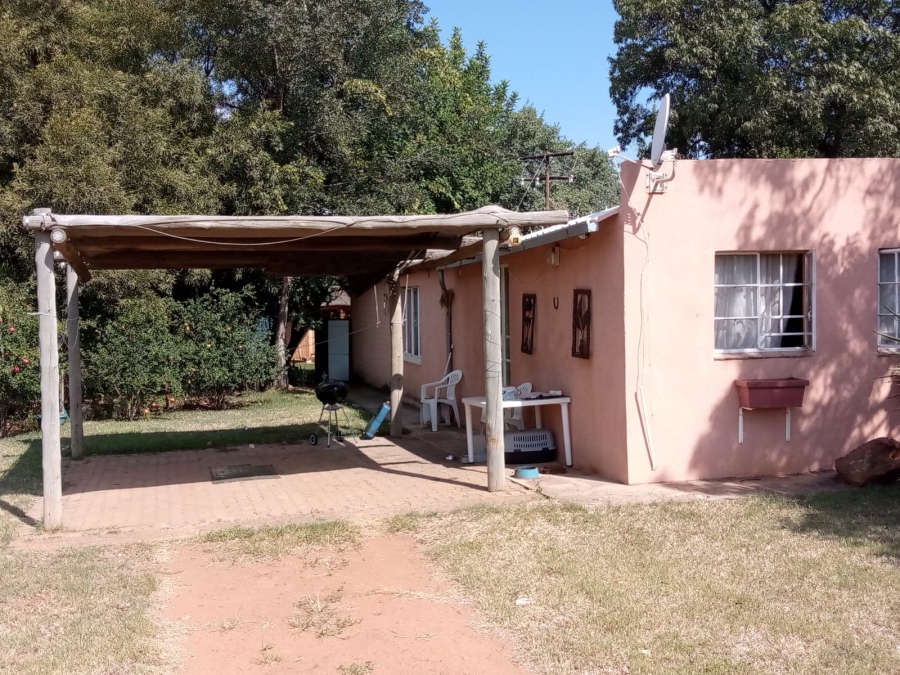 3 Bedroom Property for Sale in Grootfontein North West